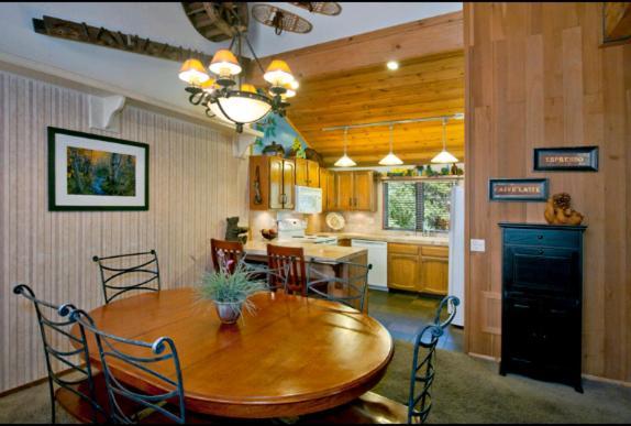 Meadow Ridge Condos By Mammoth Slopes Lodgingマンモス・レイクス 部屋 写真